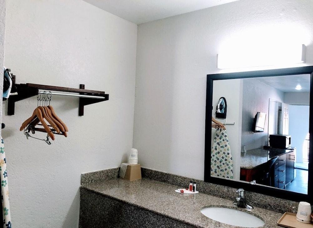 Super 8 By Wyndham - Canton, Texas Extérieur photo