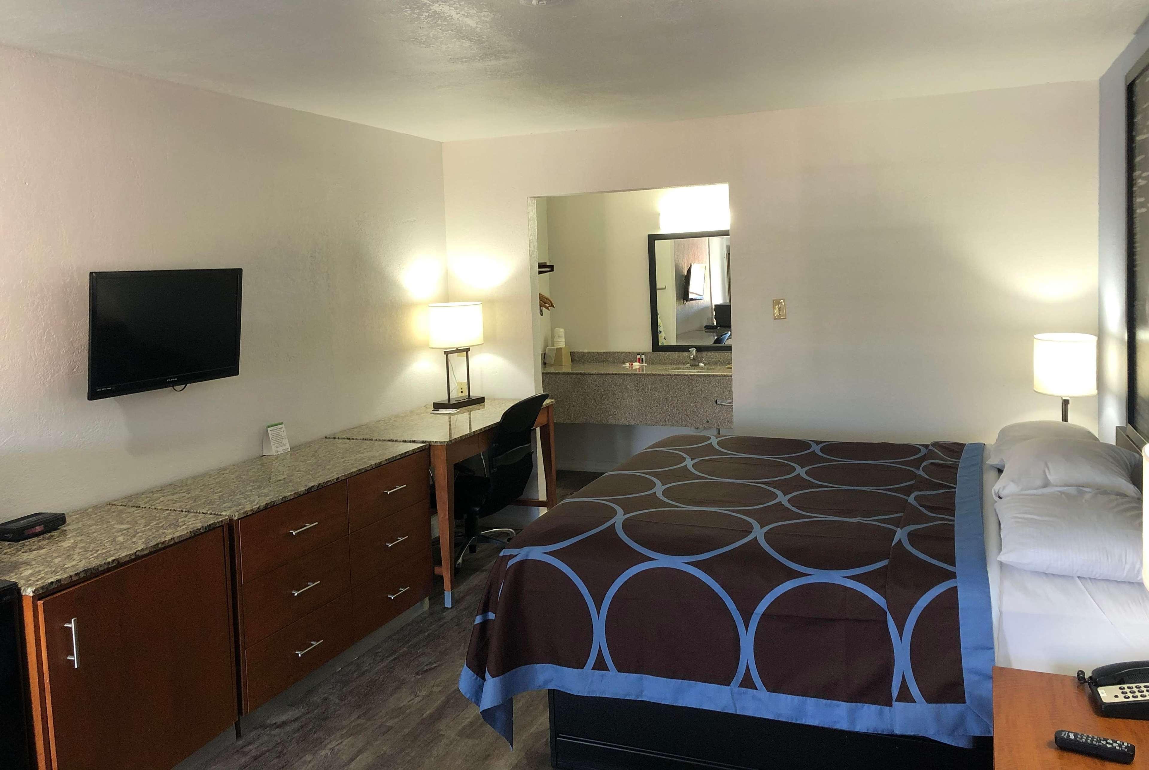 Super 8 By Wyndham - Canton, Texas Extérieur photo